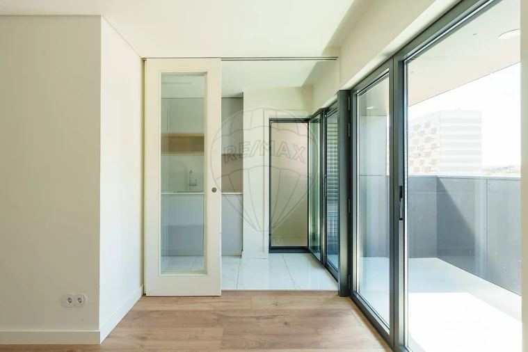 Apartamento T1 para Arrendamento em Moscavide e Portela Foto 18