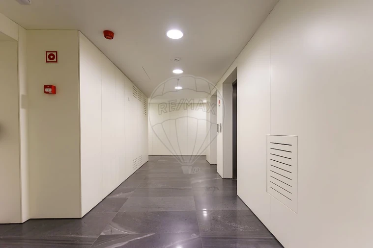 Apartamento T1 para Arrendamento em Moscavide e Portela Foto 26