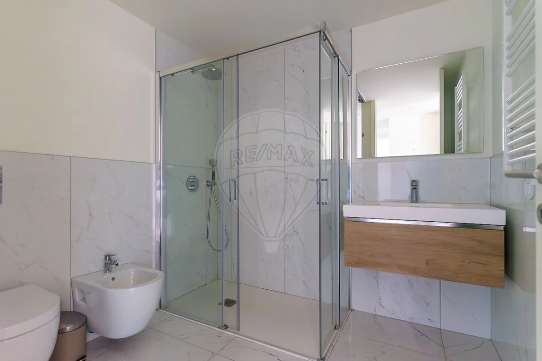 Apartamento T1 para Arrendamento em Moscavide e Portela Foto 4
