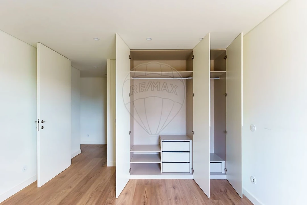 Apartamento T1 para Arrendamento em Moscavide e Portela Foto 1