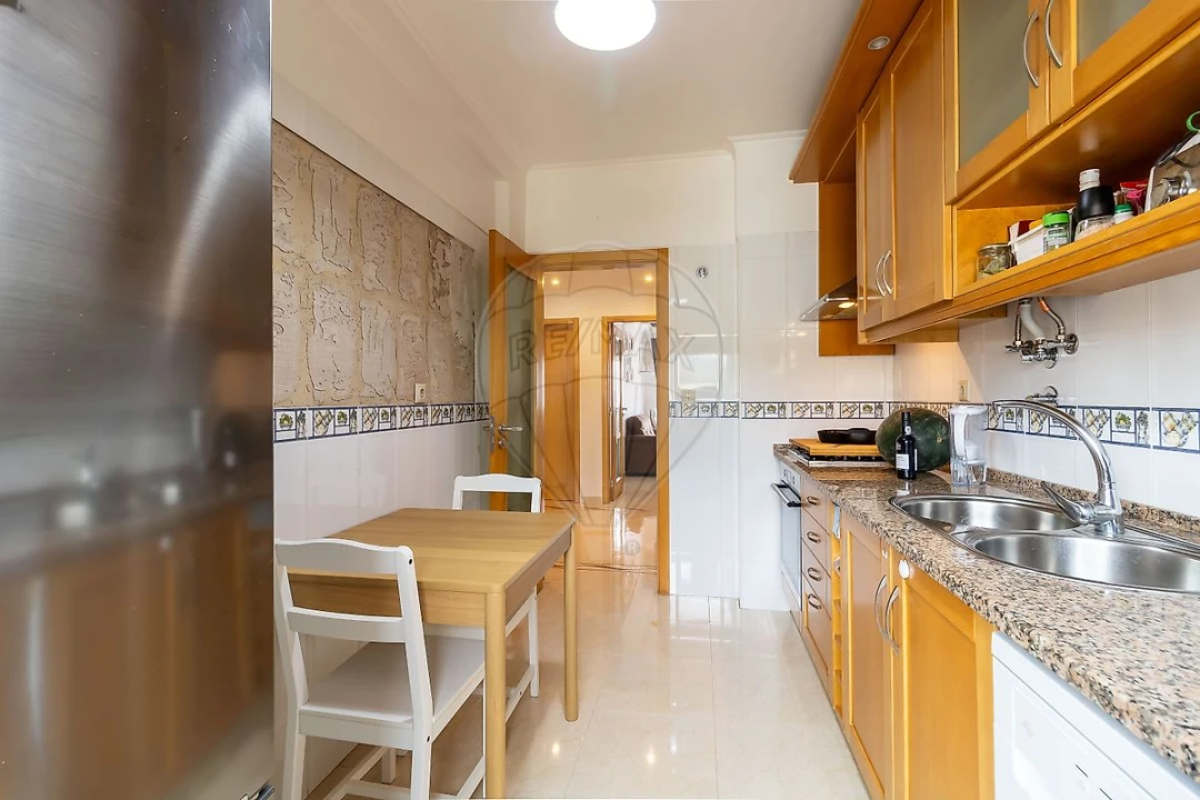 Apartamento T2 para Venda em Alverca do Ribatejo e Sobralinho Foto 5
