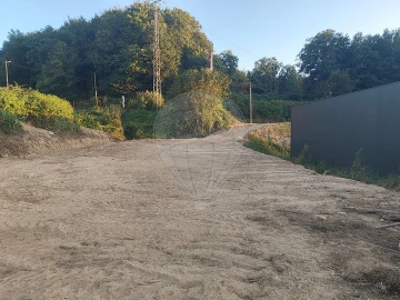 Armazém para Venda em São Pedro de Castelões