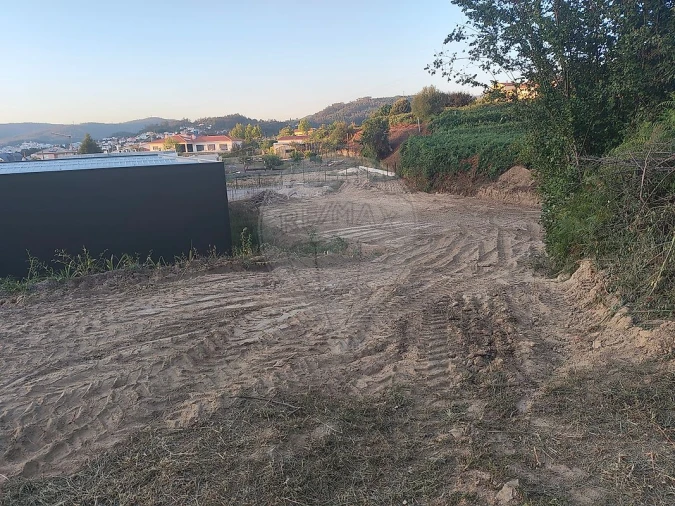 Armazém para Venda em São Pedro de Castelões Foto 12