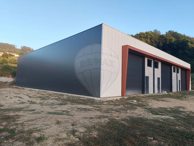 Armazém para Venda em São Pedro de Castelões Foto 15