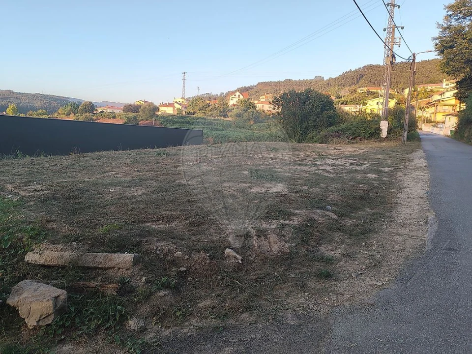 Armazém para Venda em São Pedro de Castelões Foto 14