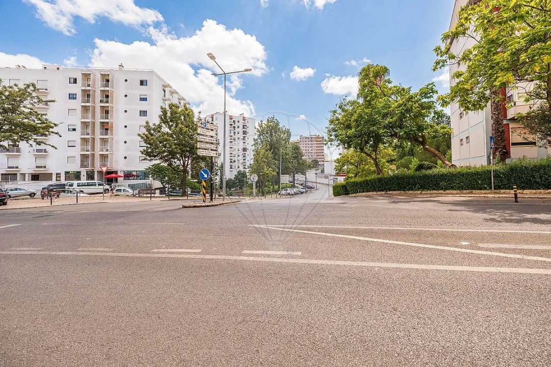Apartamento T3 para Venda em Odivelas Foto 10