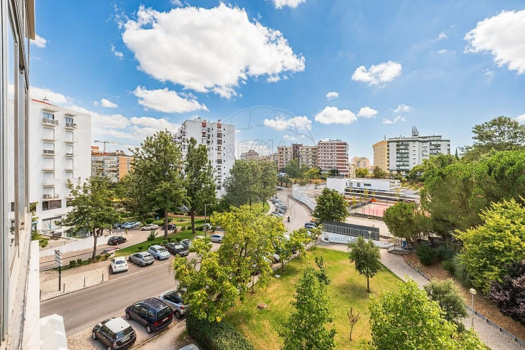 Apartamento T3 para Venda em Odivelas Foto 40
