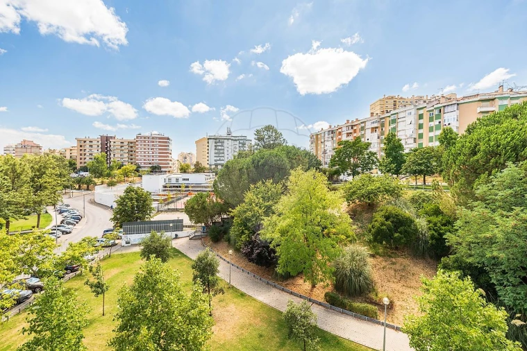Apartamento T3 para Venda em Odivelas Foto 42