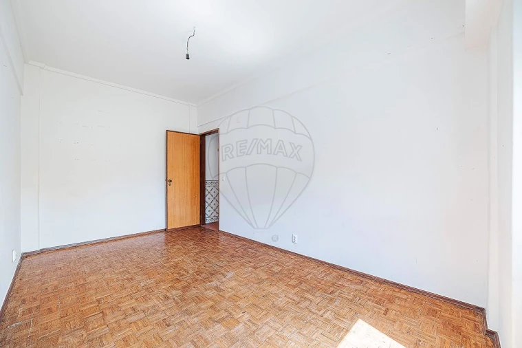 Apartamento T3 para Venda em Odivelas Foto 14