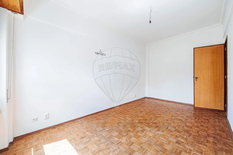 Apartamento T3 para Venda em Odivelas Foto 17