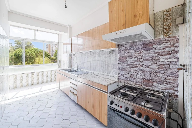 Apartamento T3 para Venda em Odivelas Foto 32