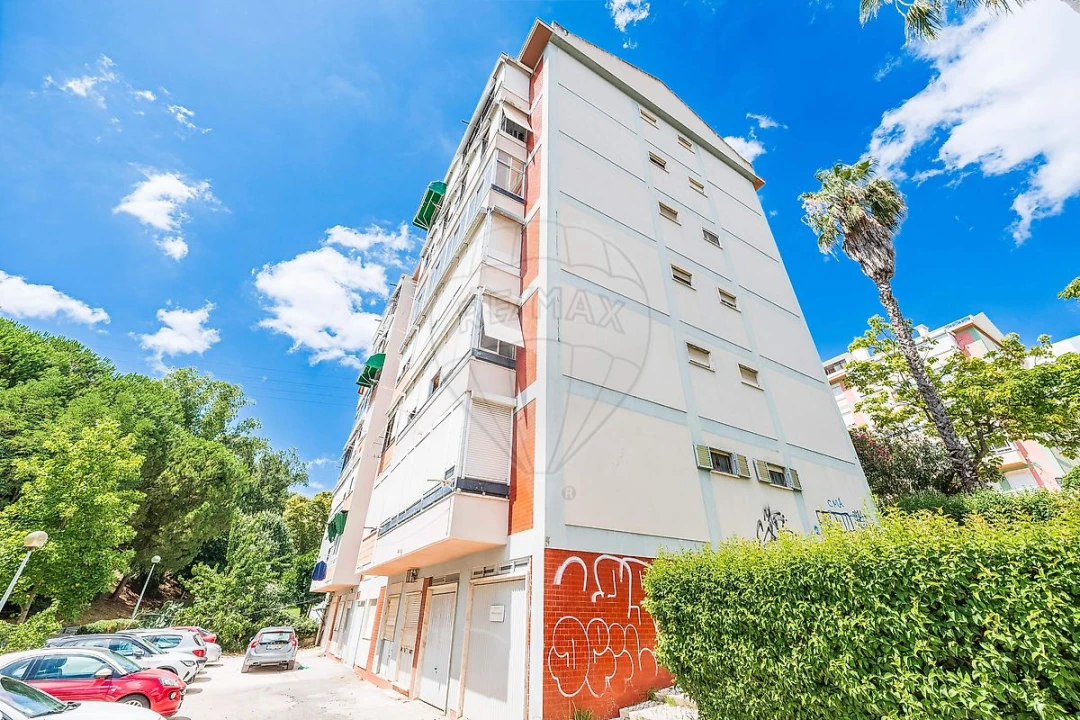 Apartamento T3 para Venda em Odivelas Foto 3