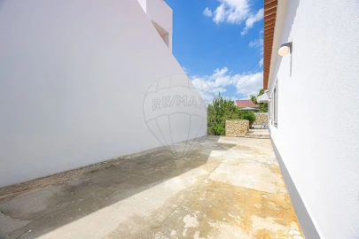Moradia T3 para Venda em Olhalvo