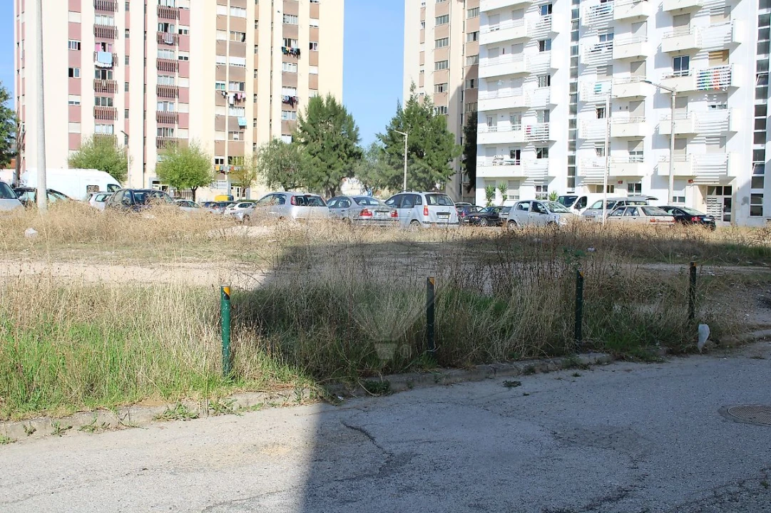 Terreno para Venda em Carregado e Cadafais Foto 4