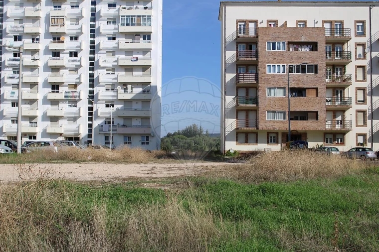 Terreno para Venda em Carregado e Cadafais Foto 2