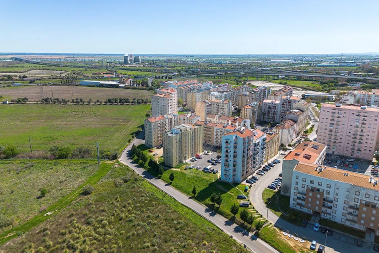 Terreno para Venda em Carregado e Cadafais Foto 2
