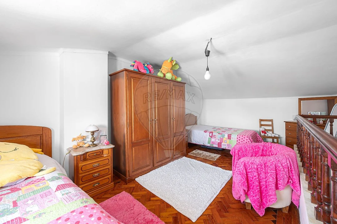 Moradia T2 para Venda em Alenquer (Santo Estêvão e Triana) Foto 8