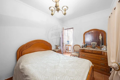 Moradia T2 para Venda em Alenquer (Santo Estêvão e Triana)