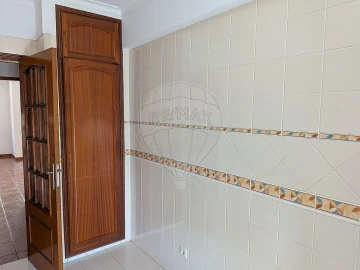 Apartamento T3 para Venda em Carregado e Cadafais