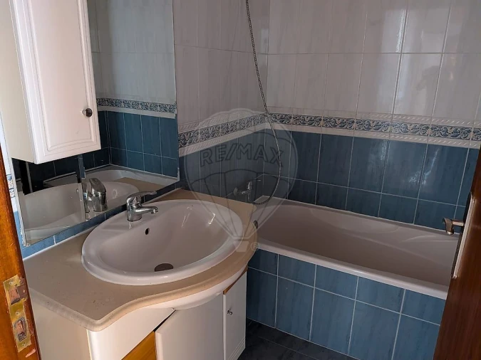 Apartamento T3 para Venda em Carregado e Cadafais Foto 10