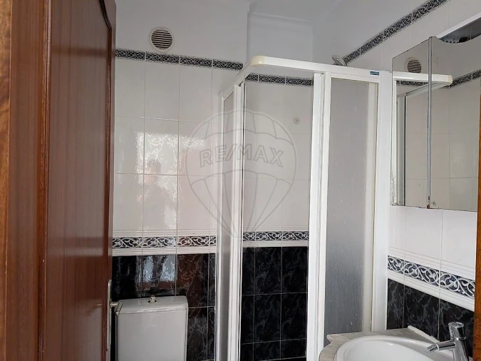 Apartamento T3 para Venda em Carregado e Cadafais Foto 15
