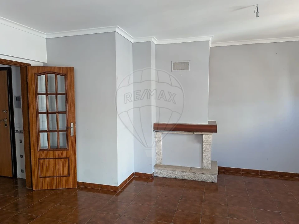 Apartamento T3 para Venda em Carregado e Cadafais Foto 23