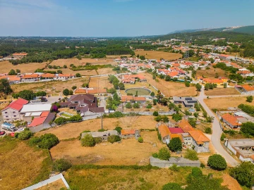 Moradia T6 para Venda em Benedita