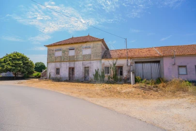 Moradia T6 para Venda em Benedita