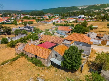 Moradia T6 para Venda em Benedita