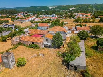 Moradia T6 para Venda em Benedita