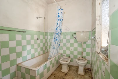 Moradia T6 para Venda em Benedita