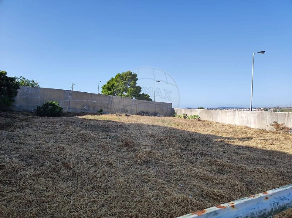 Terreno para Venda em São Domingos de Rana Foto 8