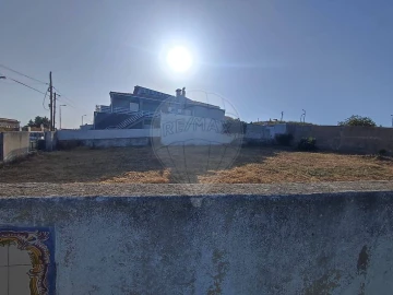 Terreno para Venda em São Domingos de Rana
