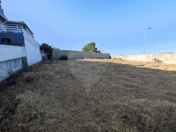 Terreno para Venda em São Domingos de Rana