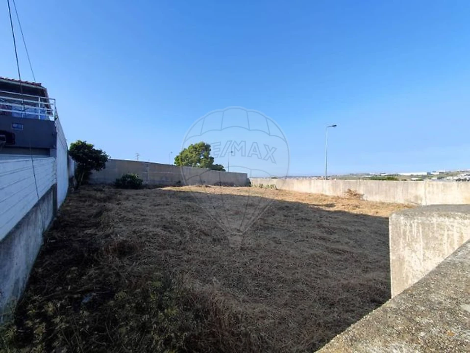 Terreno para Venda em São Domingos de Rana Foto 15
