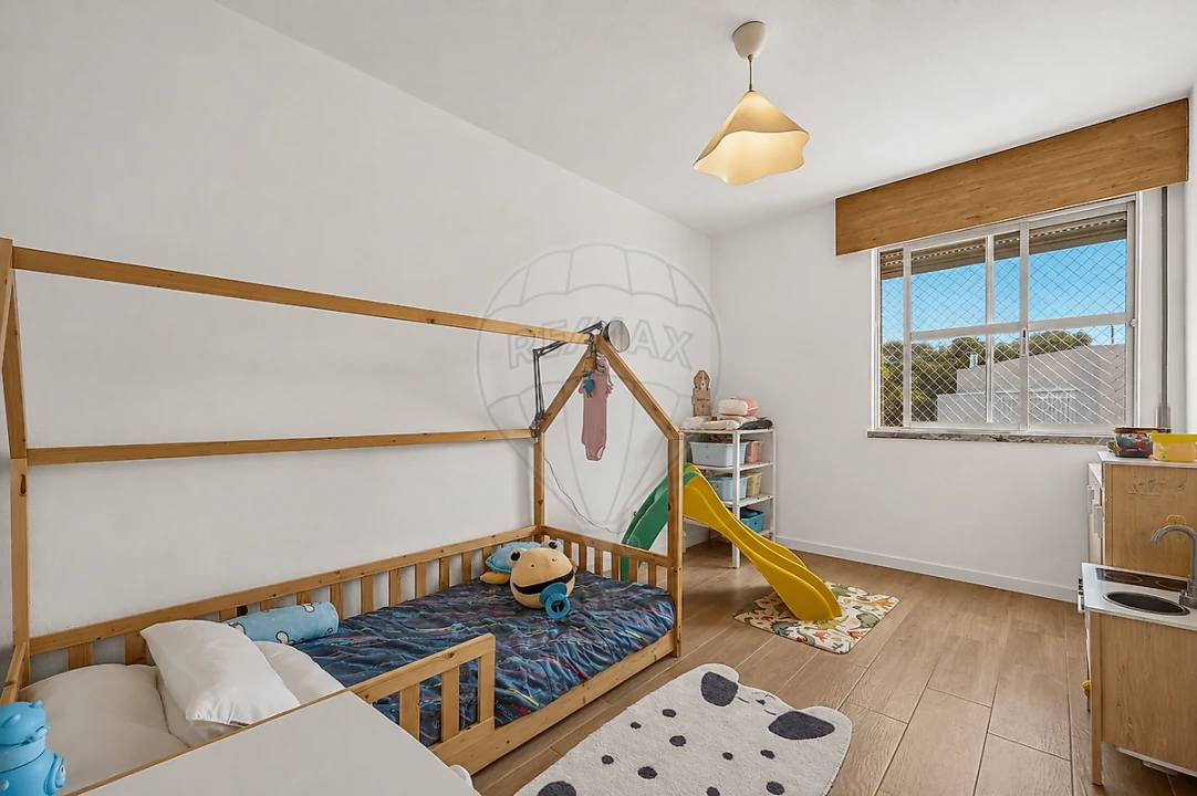 Apartamento T4 para Venda em Setubal (São Sebastião) Foto 1