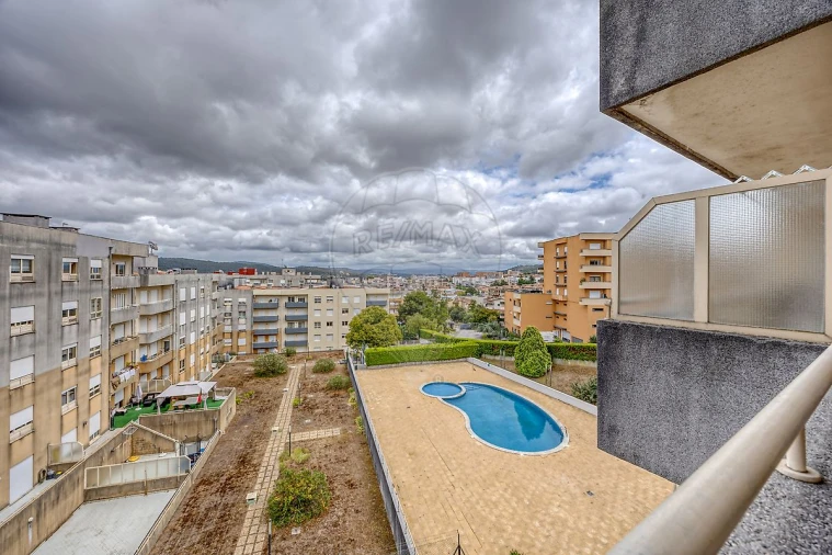Apartamento T3 para Venda em Valongo Foto 30