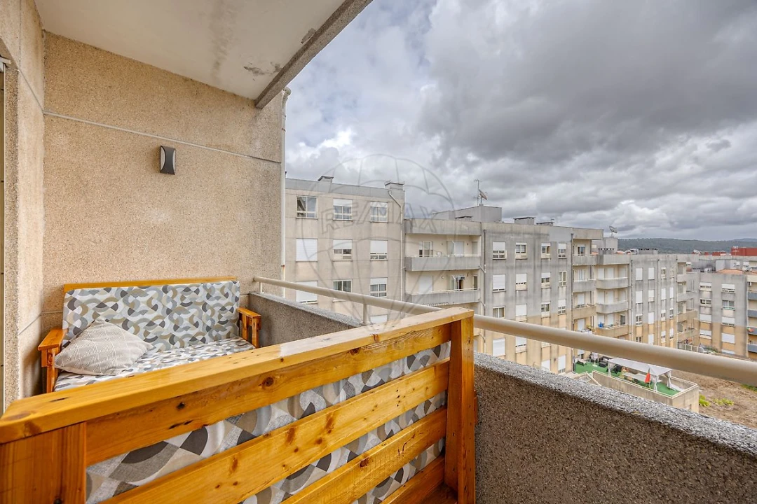 Apartamento T3 para Venda em Valongo Foto 26