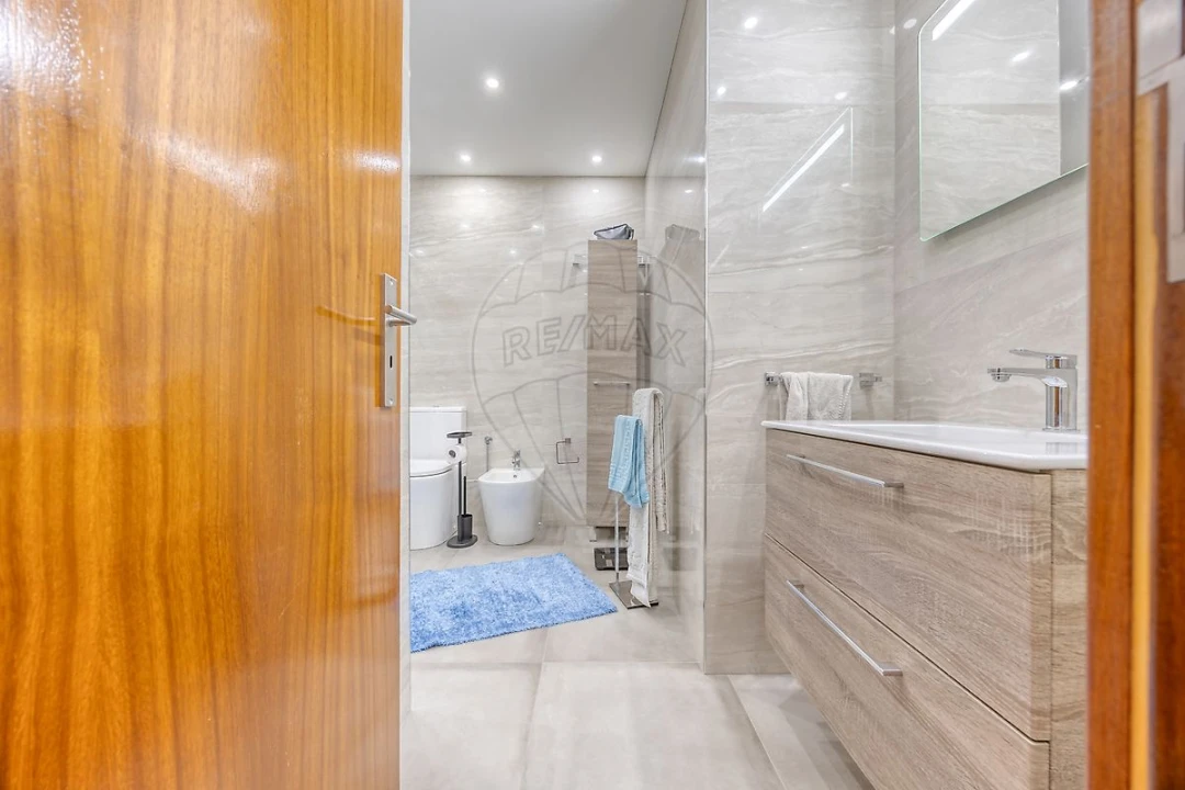 Apartamento T3 para Venda em Valongo Foto 7