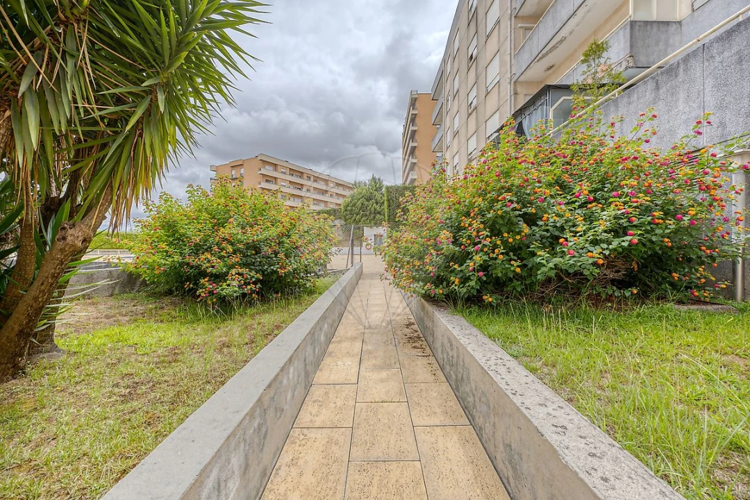 Apartamento T3 para Venda em Valongo Foto 31