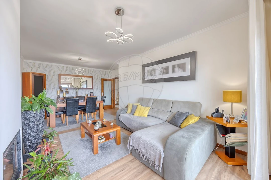 Apartamento T3 para Venda em Valongo Foto 25
