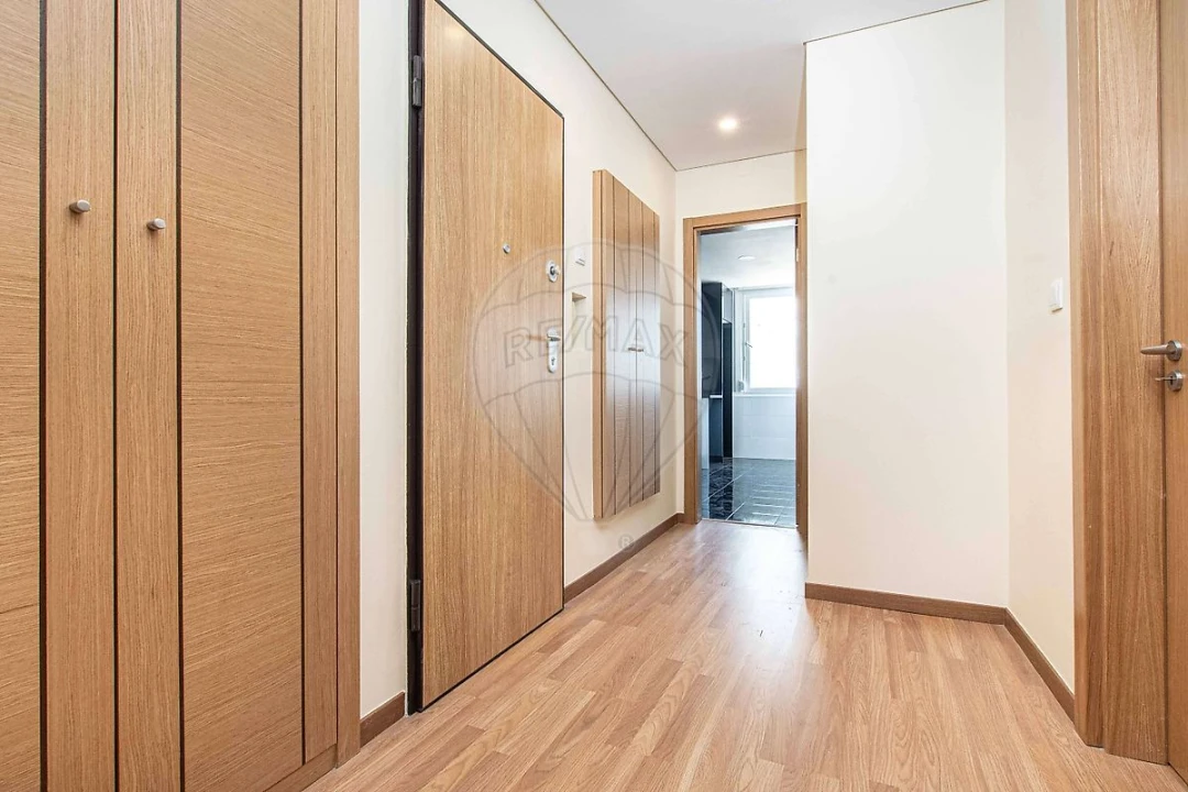 Apartamento T2 para Venda em Águas Livres Foto 9