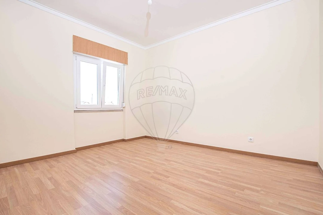 Apartamento T2 para Venda em Águas Livres Foto 12