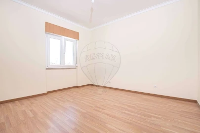Apartamento T2 para Venda em Águas Livres