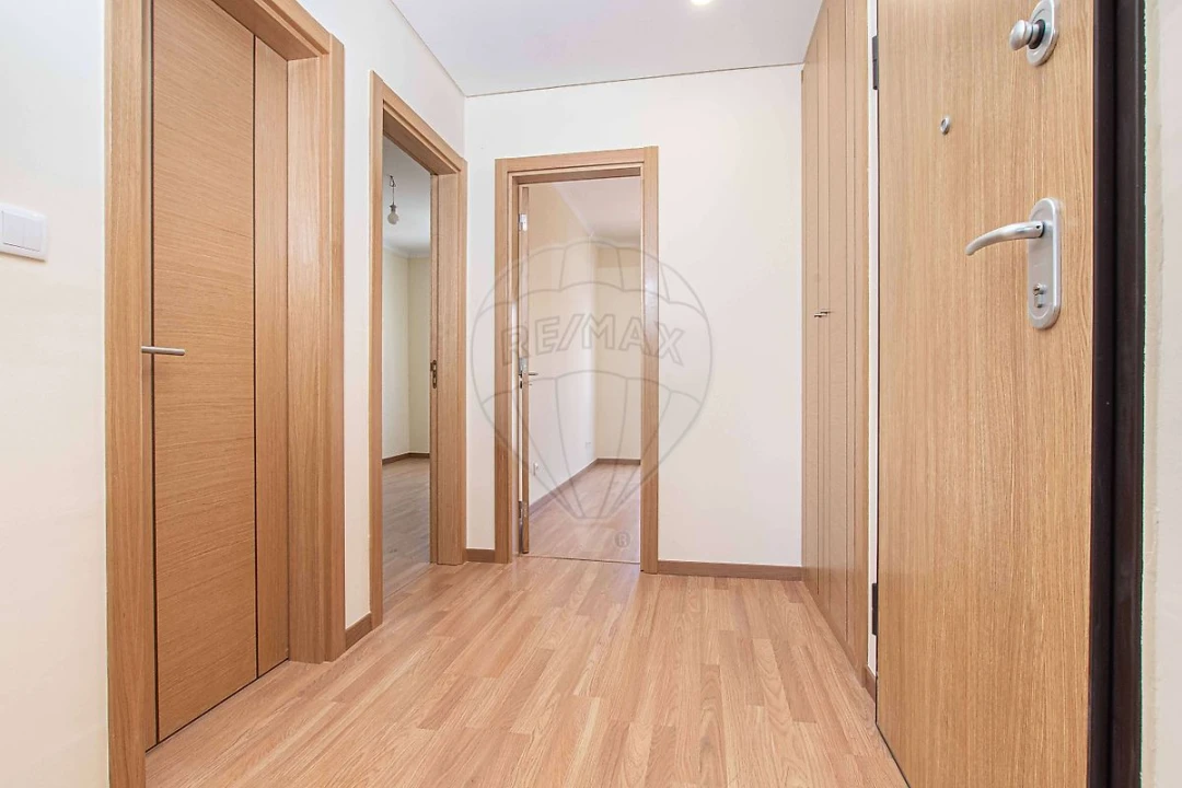 Apartamento T2 para Venda em Águas Livres Foto 10