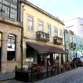 Prédio para Venda em Peso da Régua e Godim
