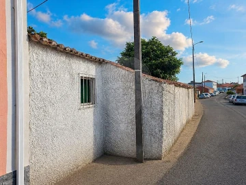 Moradia T2 para Venda em Almargem do Bispo, Pêro Pinheiro e Montelavar
