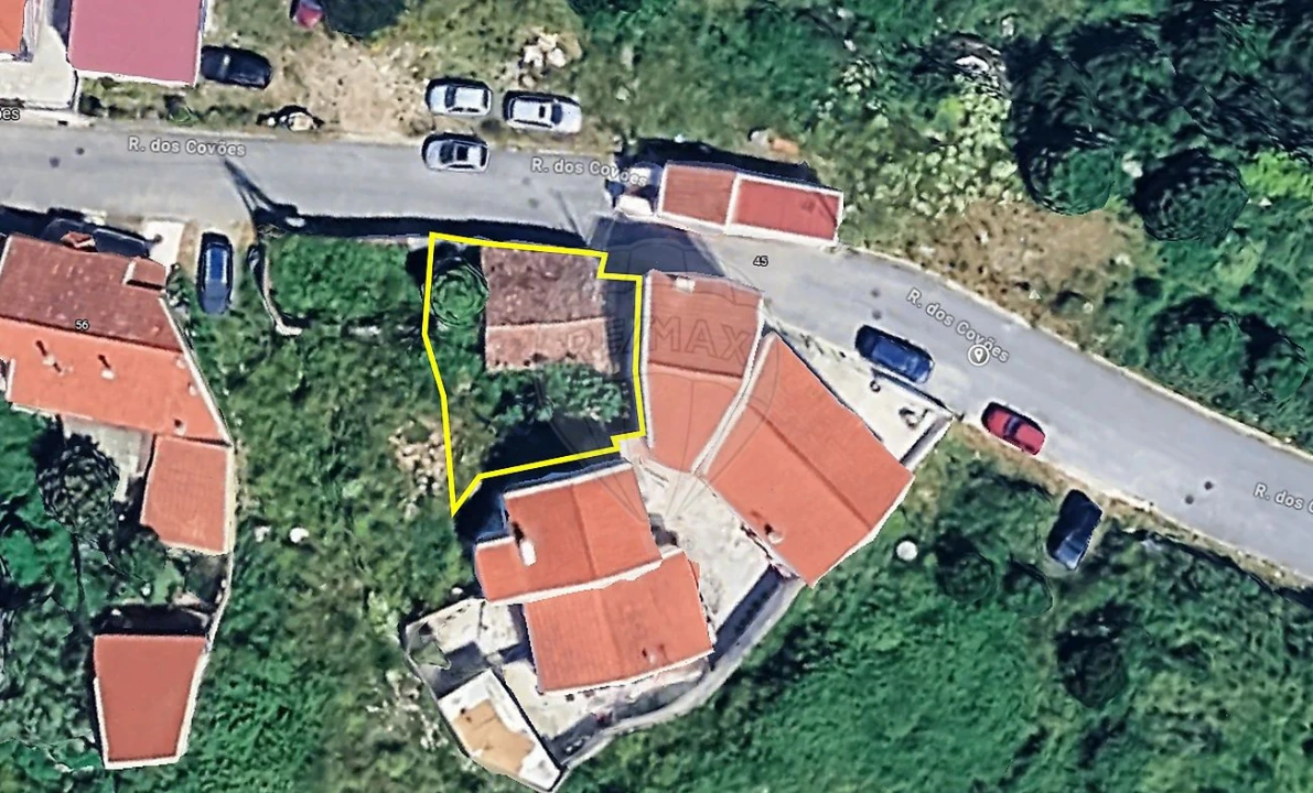 Moradia T2 para Venda em Almargem do Bispo, Pêro Pinheiro e Montelavar Foto 3