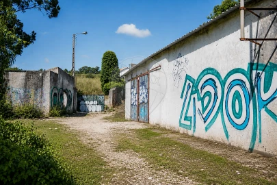Armazém para Venda em São João das Lampas e Terrugem