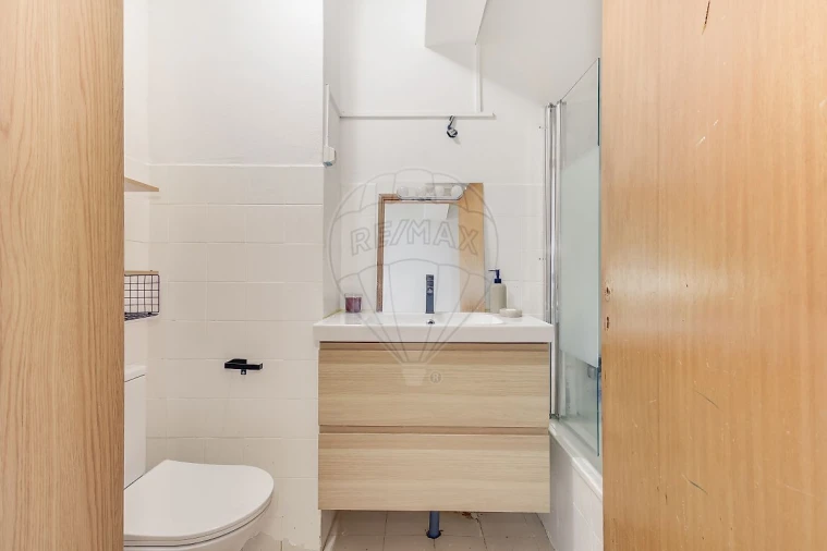 Apartamento T2 para Venda em Casal de Cambra Foto 17